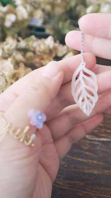 热缩片镂空树叶项链吊坠
