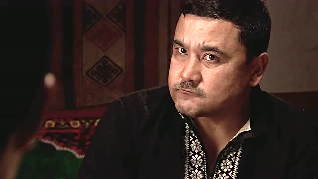 王木森不知是不是自己害了玉素莆,便请他吃饭赔礼