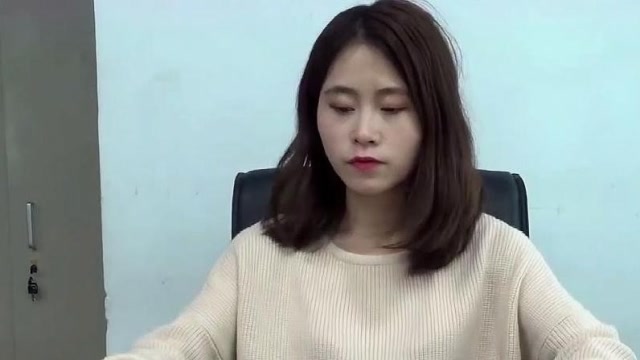 办公室小野:小姐姐在办公室做"满汉全席",可别让老板看见