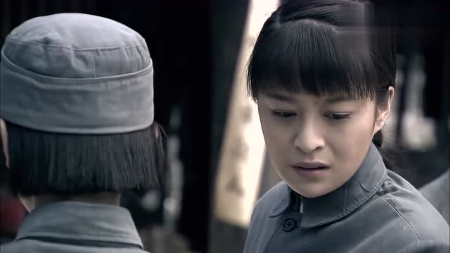 雳剑:新四军给村民发放粮食,眼看就要见底了,田敏拿出了这个