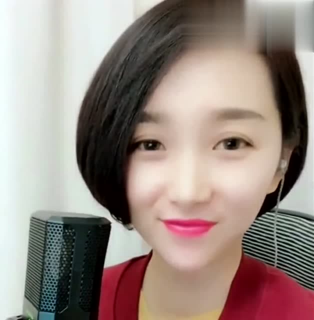 刘老根演员梁红翻唱《粉红情歌》,声音被圈粉了!
