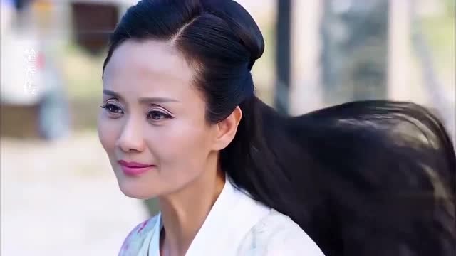 燕洵的母亲为了能让燕洵活着,求皇上赦免了燕洵,这就是母爱啊!