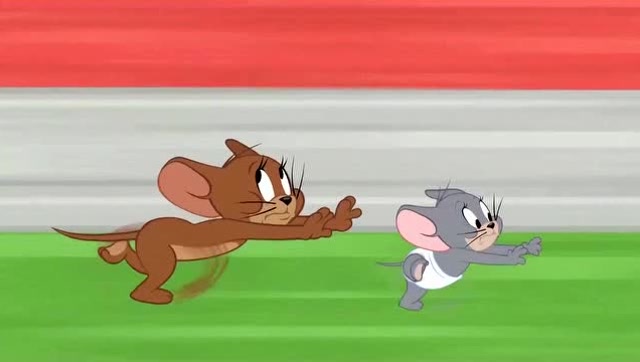 嘟嘟和疯狂地追着杰瑞和泰菲跑