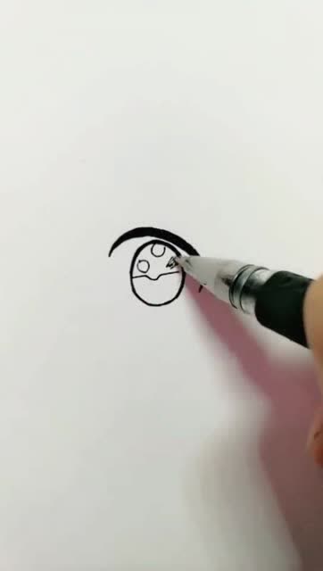 一支普通的黑笔画动漫眼睛 看不会打我