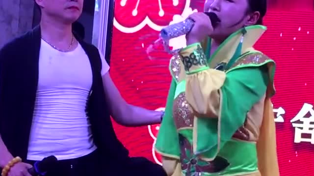 东北二人转冯涛七岁红的合作这是吉林的角儿啊