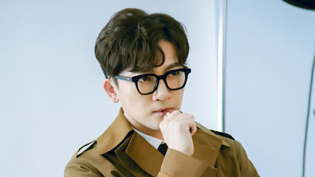 创造营2019:苏有朋戴眼镜的样子 你一定没见过 更帅了