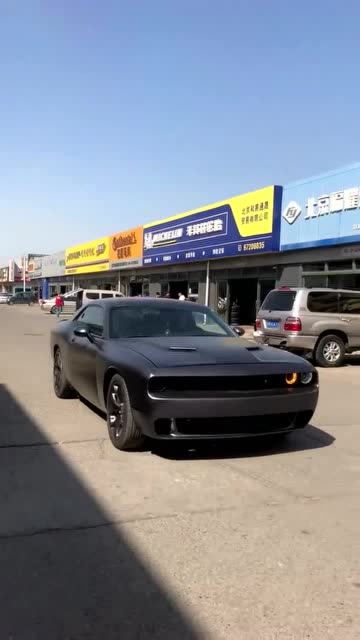 道奇挑战者地狱猫黑武士