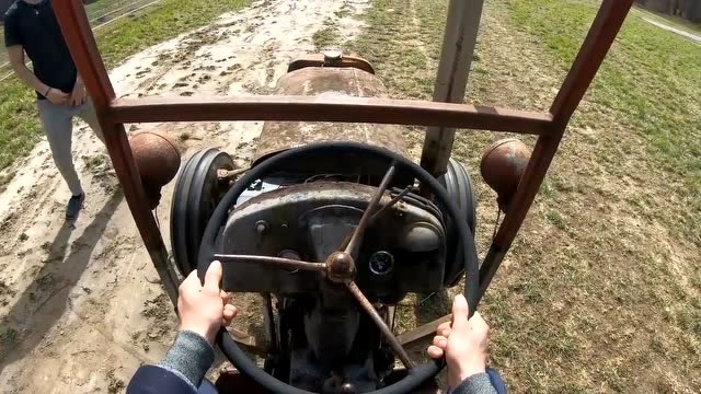 第一视角驾驶拖拉机,点火的那一刻才知道什么叫霸气!