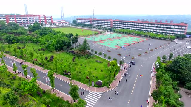 四川三河职业学院——校园实拍