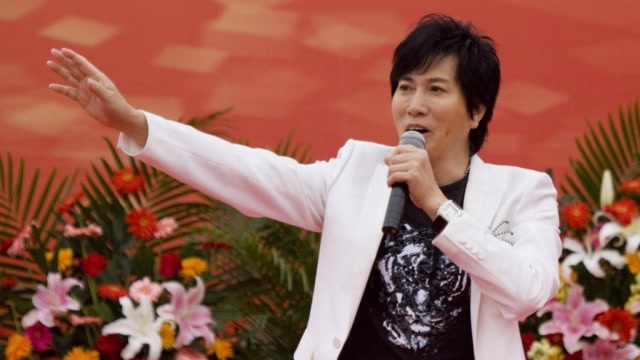 传奇歌手因病逝世,靠一首歌红遍海峡两岸,给家人留下巨额遗产