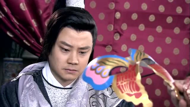 南宫玉辉输给展昭心中有气,想让玉蝴蝶消失在江湖,大哥进来劝解