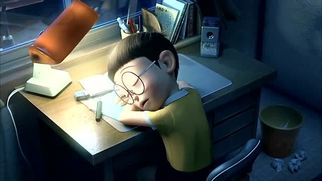 大雄学习太刻苦,直接趴在桌子上睡着了,哆啦a梦一脸心疼