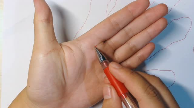 手上的"不动产纹"长这样,看看你手心有没有,未来房车就看它