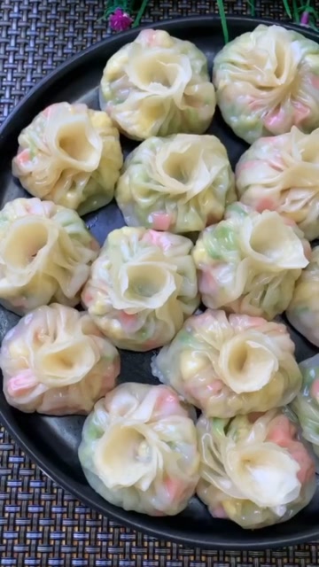 晶莹剔透的小笼包,赶紧趁热尝尝吧