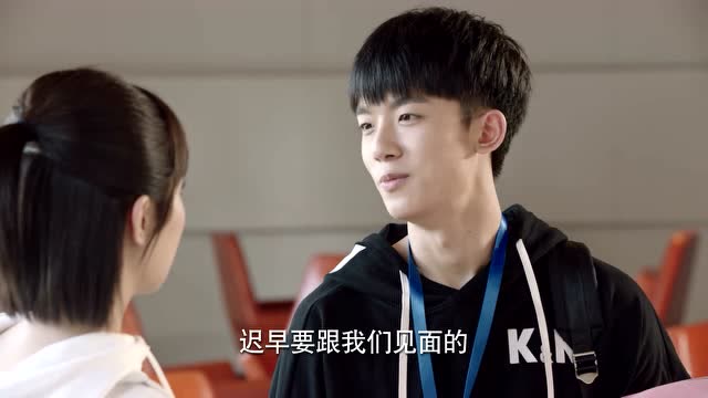 重温《亲爱的热爱的》令山果然是小暖男,帮大嫂拿行李!