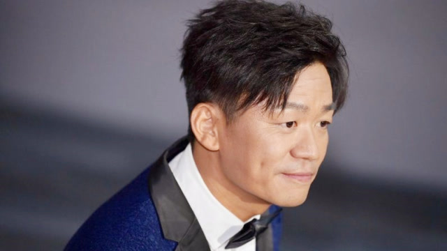 你以为王宝强只是演员,他背后的头衔,随便说一个你都羡慕不来!