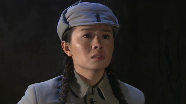 大漠枪神:林雪真是心太大了,走到哪都不消停,就连特派员都对她无奈了!