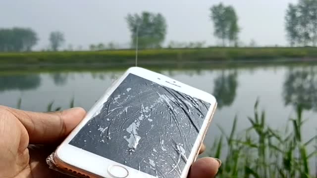 这才是真正的手机打窝,大哥家里估计有矿吧,佩服!