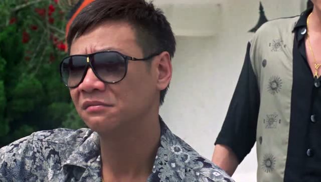 狱中龙:四哥让阿豪倒杯茶,阿超接过来之后,下一秒的反应好搞笑