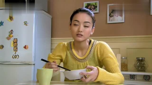 婆婆来了:红霞要去面试,在家精心的打扮自己,传志却嫌嘴巴太红