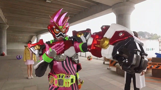 《假面骑士ex-aid》艾克赛德巧用游戏道具,完虐lv.30游戏怪人!