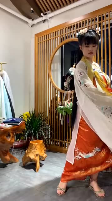 喜欢买汉服的你,是不是总纠结在买家秀和卖家秀呢?