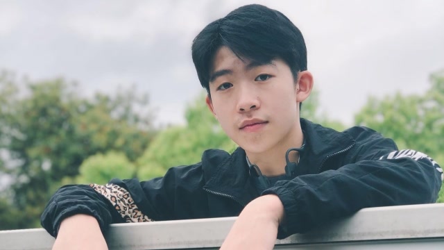 中国天才popping少年周钰翔编舞张韶涵引路的风筝