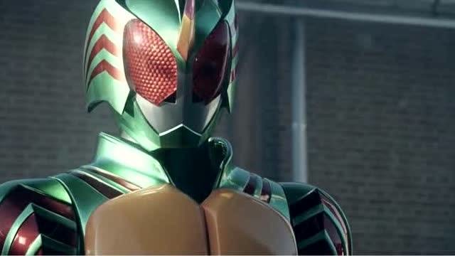 假面骑士:千翼有最新型的驱动器,变身的amazons也是最强的