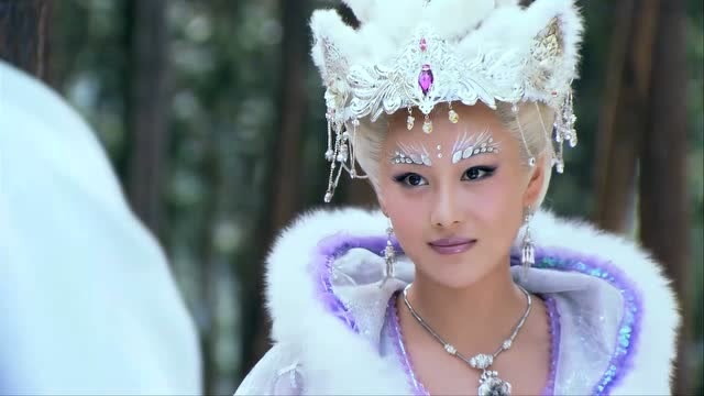 封神英雄榜申公豹设谋想得到无字天书与胡仙儿姐妹演了一出好戏