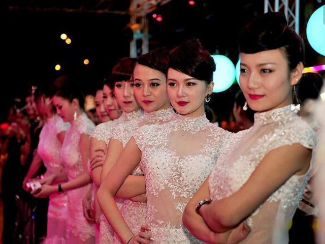 珍贵影像:"天上人间"顶级花魁有多孤傲?陪聊一次要价百万