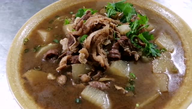 煌旗小吃培训-萝卜牛杂教学,你想要的配方这里都有!