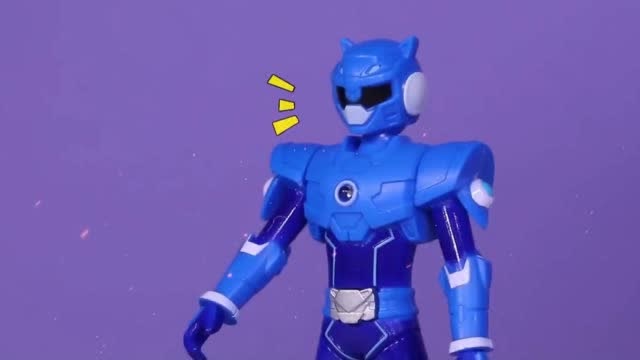 特工机甲战士玩具,弗特特工蓝战士大战德斯特龙,机甲战斗变形