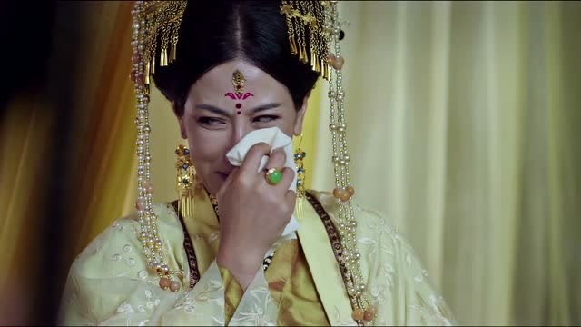 特战王妃:皇后欲让宙亲王登上皇位,与国师勾结特意陷害太子