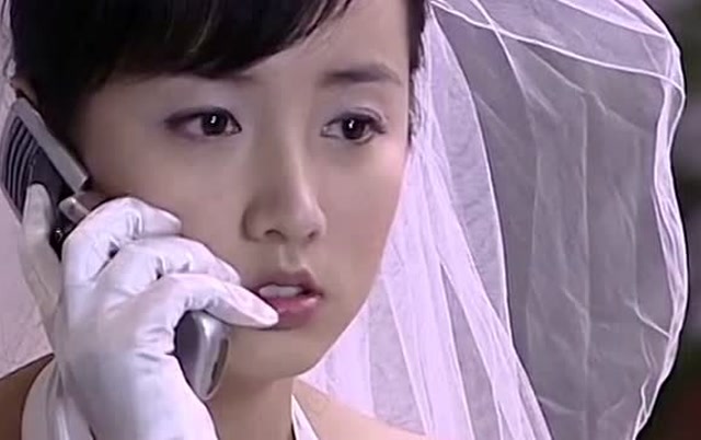 雪在烧:罗一通话医院,得知父亲过世,婚礼暂停罗一逃走