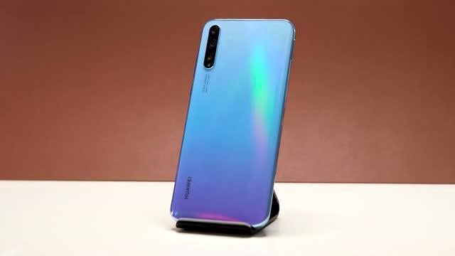 华为 y8p上手评测,麒麟710f 后置三摄和屏幕指纹解锁