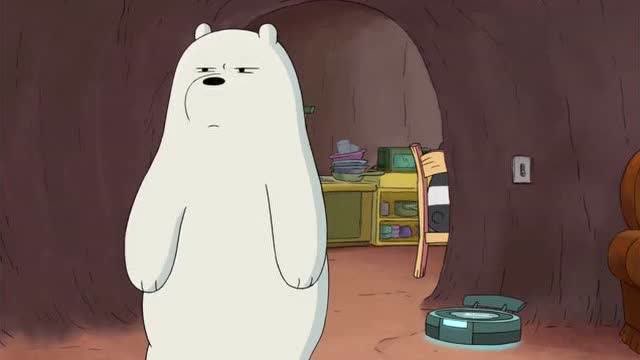 白熊之夜:熊熊们正在看电视,结果却突然冒出被绑架的视频