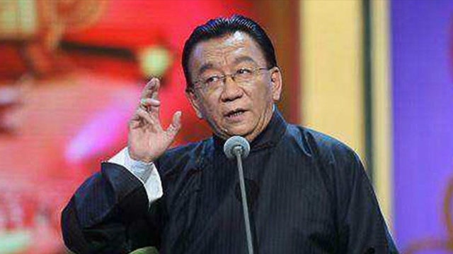 侯耀文当众说侯耀华不会说相声,姜昆旁边忙圆场,难怪郭德纲不服