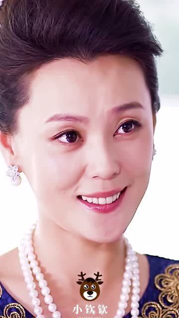 富婆专业户梁爱琪,这颜值这气质从不落伍,"阿姨我不想努力了"!