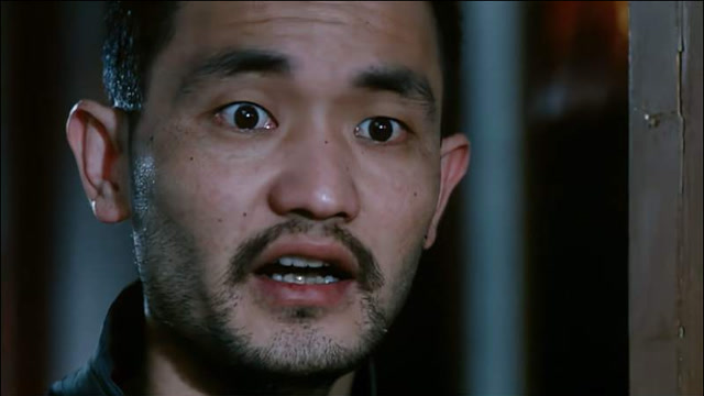 蛇咒:警官竟是女蛇人,蛇夫极力逃跑,被女蛇人咬断手臂!