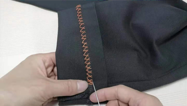 裤子太长裤脚开线,无痕扦裤脚的针法,学会能省不少钱,太实用了