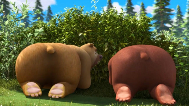 熊出没:熊大熊二草丛堆里偷看美女游客,爆笑扭屁屁!