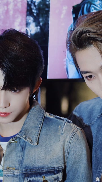 刘宇赞多同框刘宇和赞多同框现身品牌活动路拍视角下的好多宇绝绝子