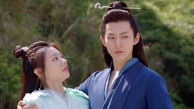 古装,英雄救美,都是很仙的抱姿