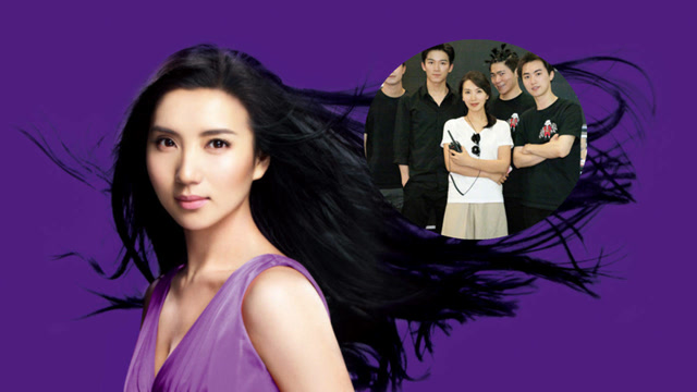 陈好晒合照为毕业生送祝福,混在人堆里依然亮眼获网友夸赞