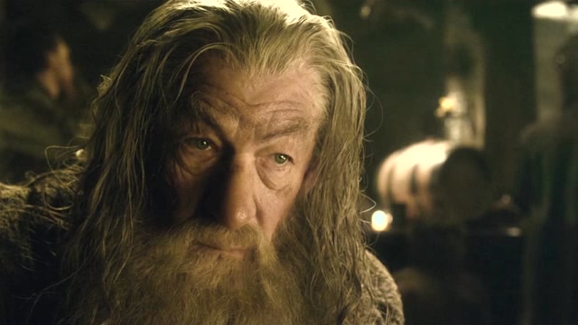 霍比特人巴金斯竟有如此重任,难怪矮人王对他再三试探