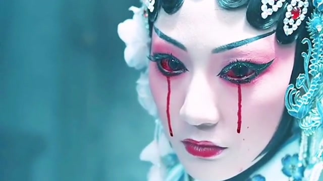 专门给鬼唱戏的戏班,竟被请去给人唱戏