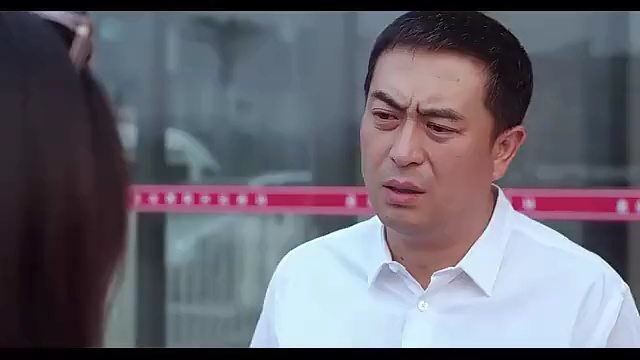 结局是杨树跟唐红走到一起,孟来财跟顾菁菁好了 杨树还是跟唐红更适合