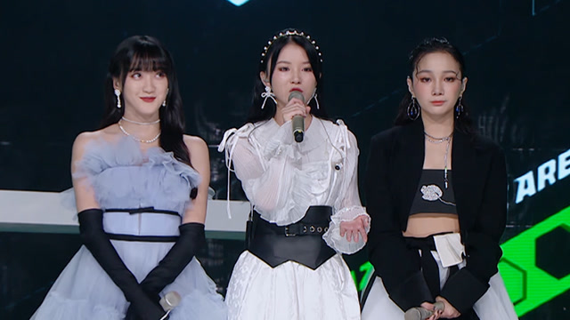 洪一诺离开冷板凳sis再合体,含泪替姐妹骄傲