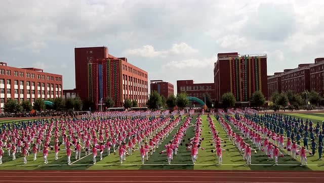 行唐县六一小学——团体操《追梦少年》