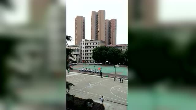 黄州西湖中学2017年秋高一清晨跑操